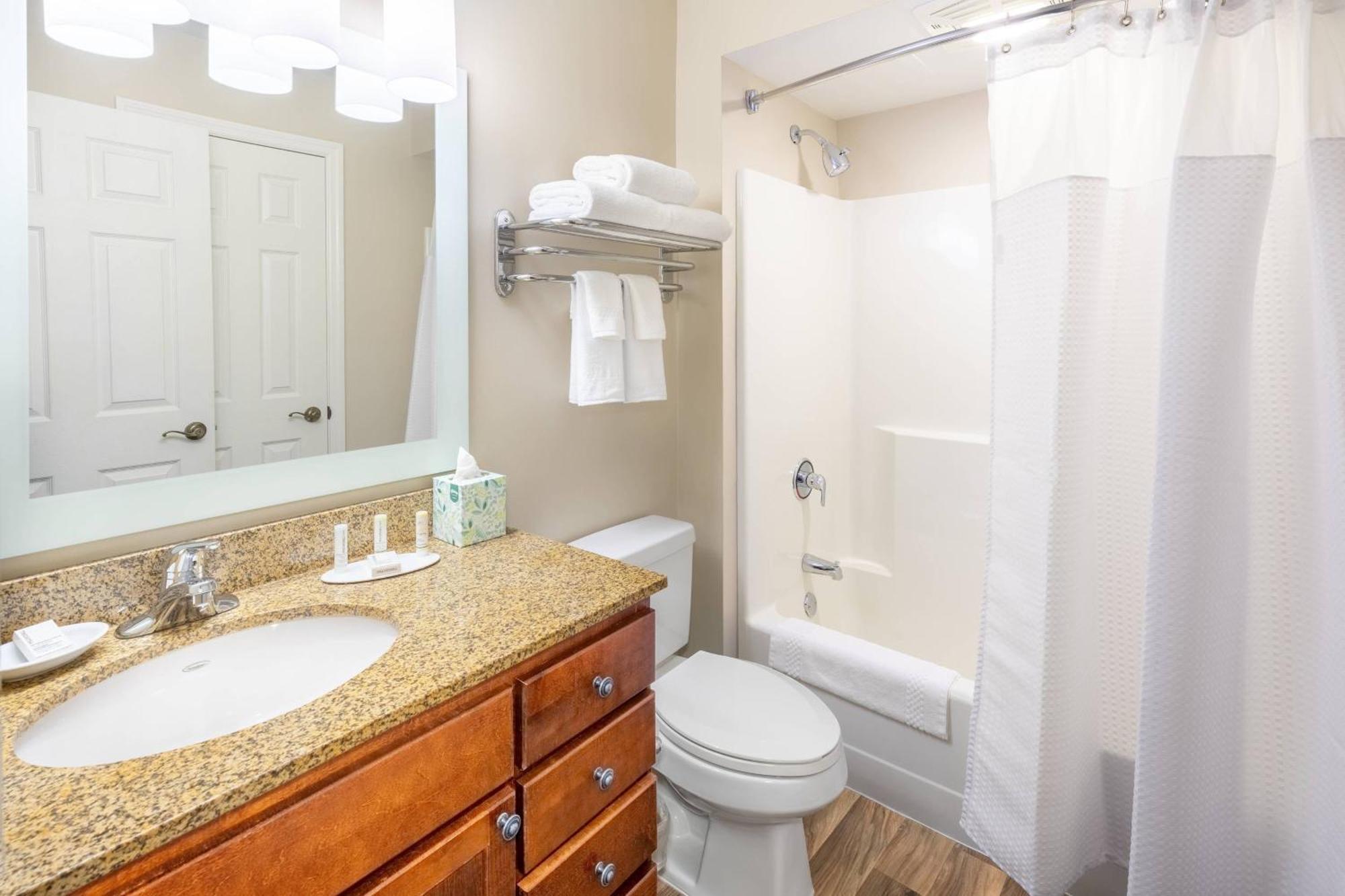 Towneplace Suites Bowie Town Center Экстерьер фото
